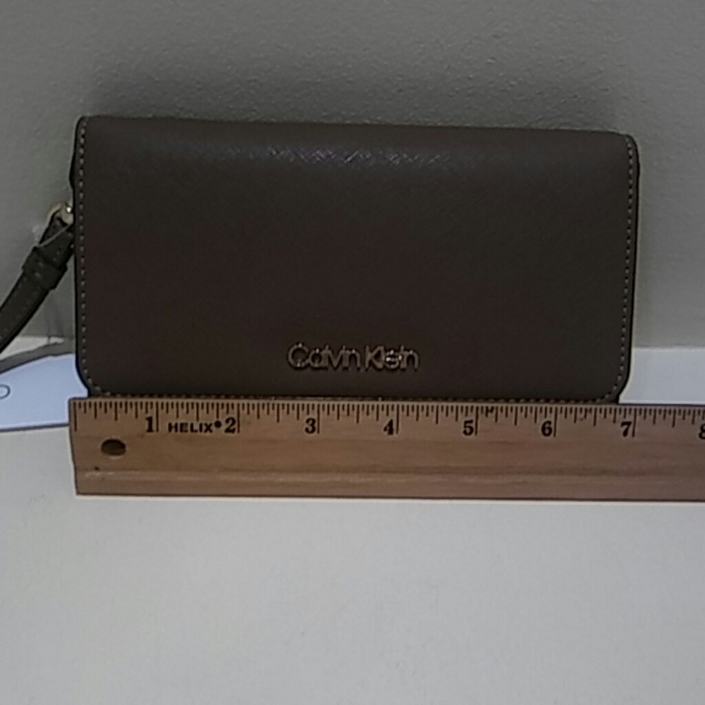 Calvin KLEIN wristlet - Picture 5 of 5